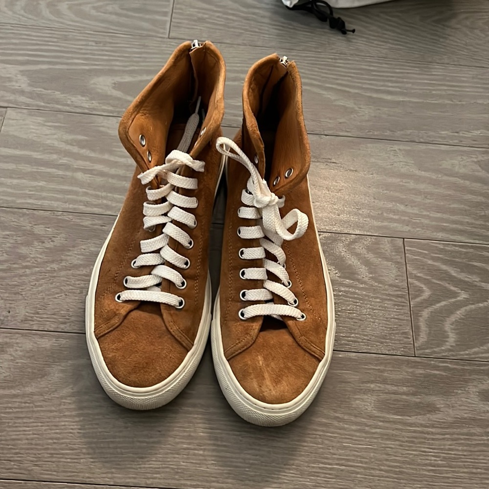 Tournament High Super Sneaker (Women)
COMMON PROJECTS